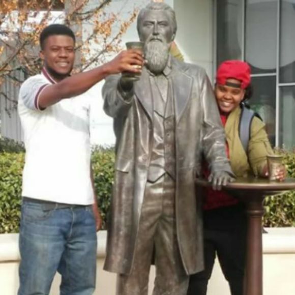 Meet your Posher, Suleiman - Picture 1 of 1